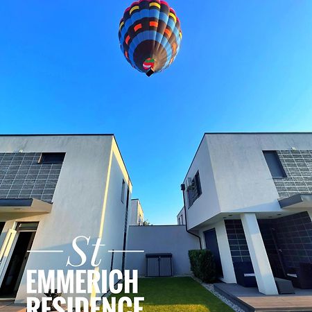 St Emmerich Residence เยอร์ ภายนอก รูปภาพ